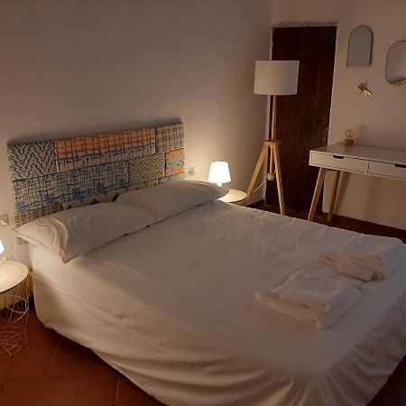 プラートLa Casina Della Volpeアパートメント エクステリア 写真